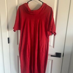 Red lenen Cowl Neck Dress
